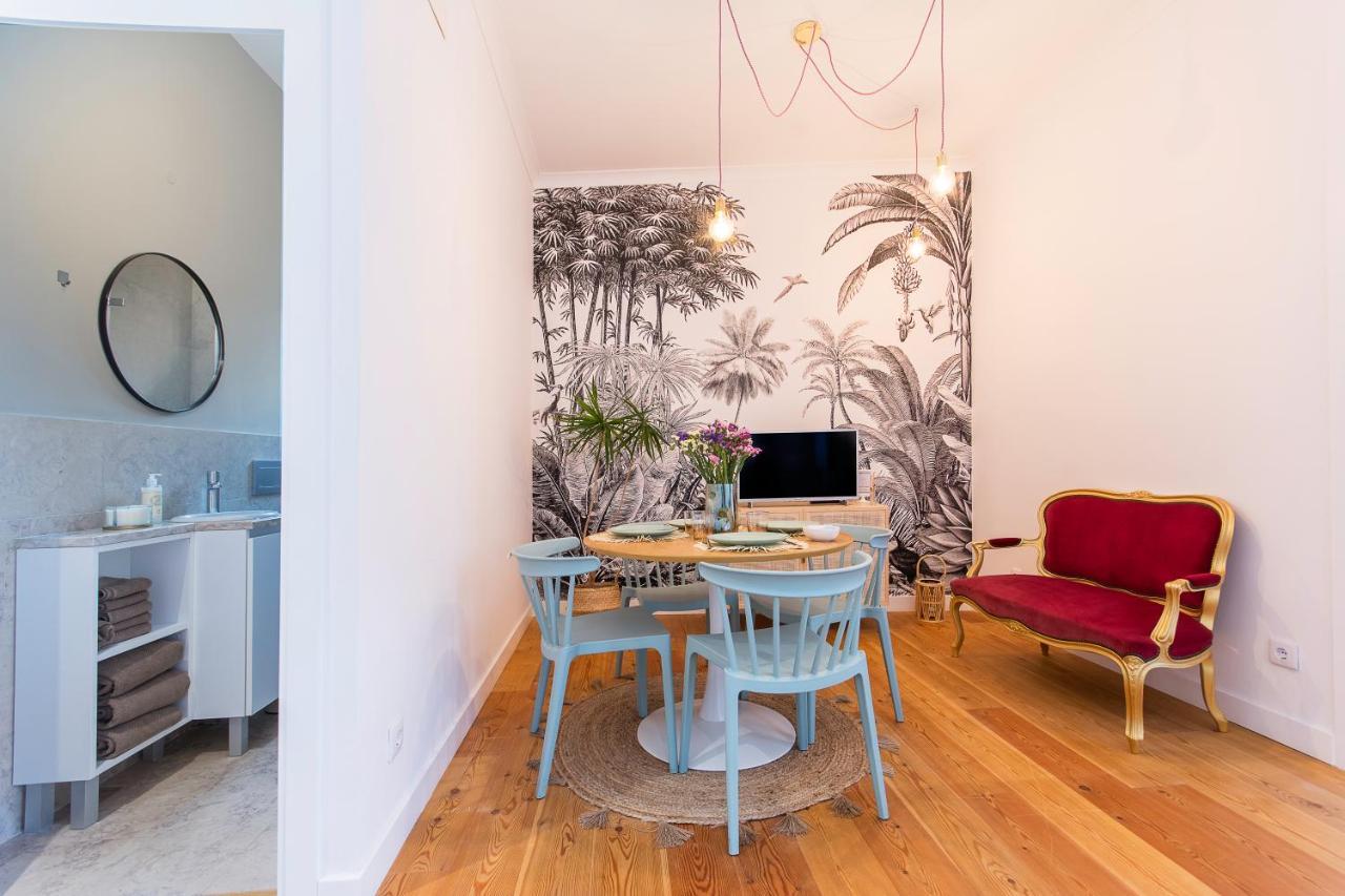 Charming Apartment In Private Condominium At Graca Lisbon Exterior photo